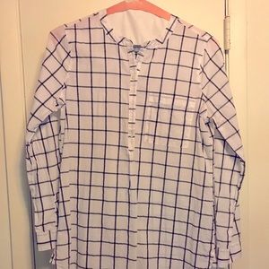 Window pane long sleeve tunic